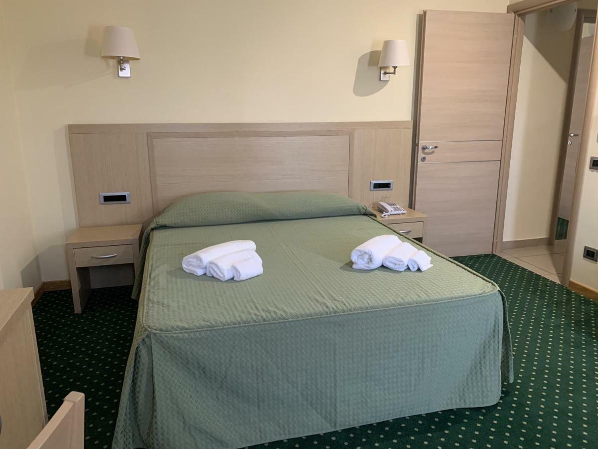 Palace 4*