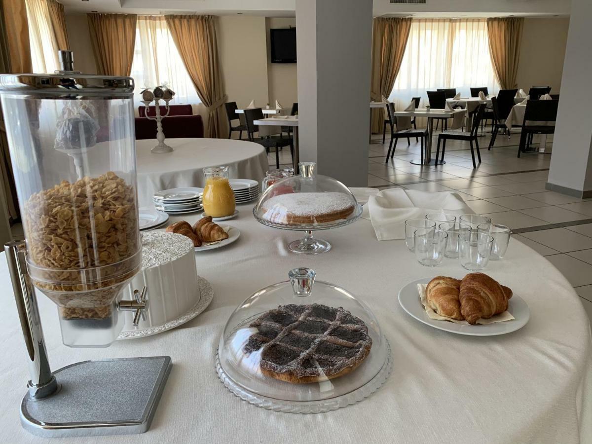 Palace 4*